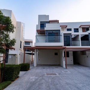 CORNER VILLA – LARGER LAYOUT – PRIME LOCATION